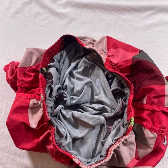 Nike Multi Color Athletic Shorts Dri Fit Red pink square print lined Sho… - Picture 8 of 9